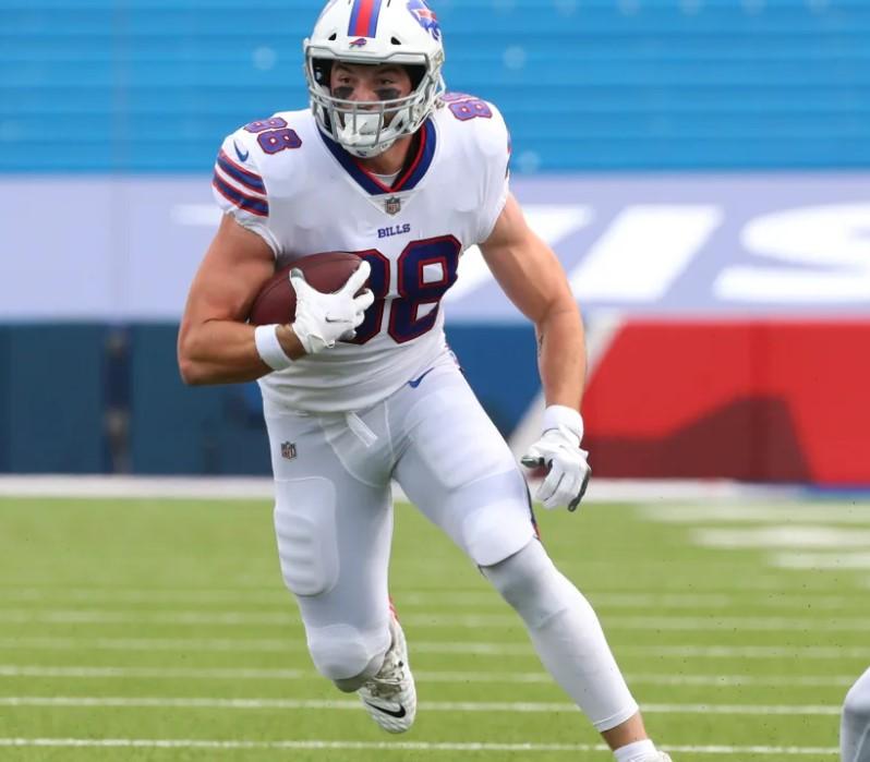 Bills' Dawson Knox tests positive for Covid-19; team makes