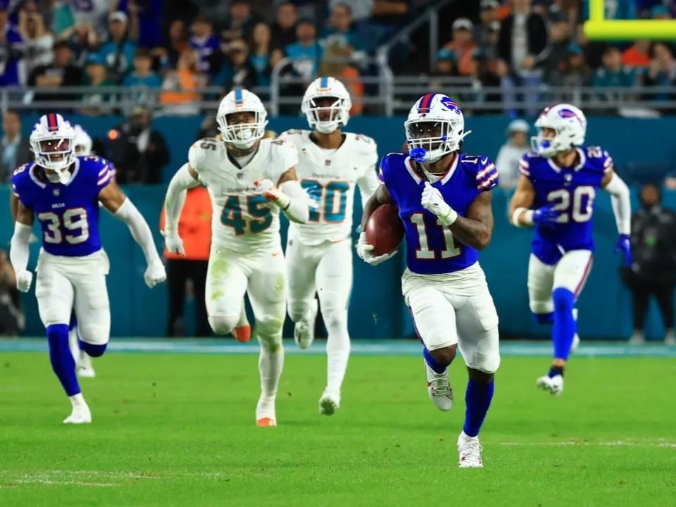 Bills Rally to Beat Dolphins, Win Fourth Straight AFC East Title ...