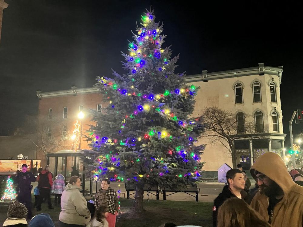Christmas on Central Draws Thousands to Downtown Dunkirk Chautauqua Today