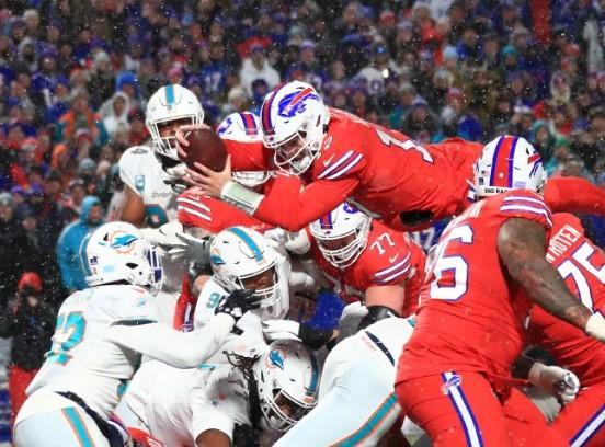 Buffalo Bills 32-29 Miami Dolphins: Tyler Bass field goal clinches fourth  straight AFC playoff spot for Bills, NFL News