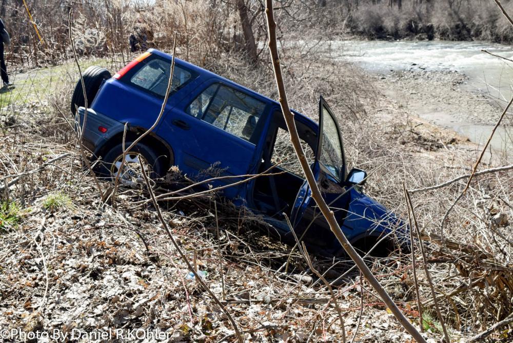 Vehicle narrowly misses creek in town of Dunkirk crash Chautauqua Today