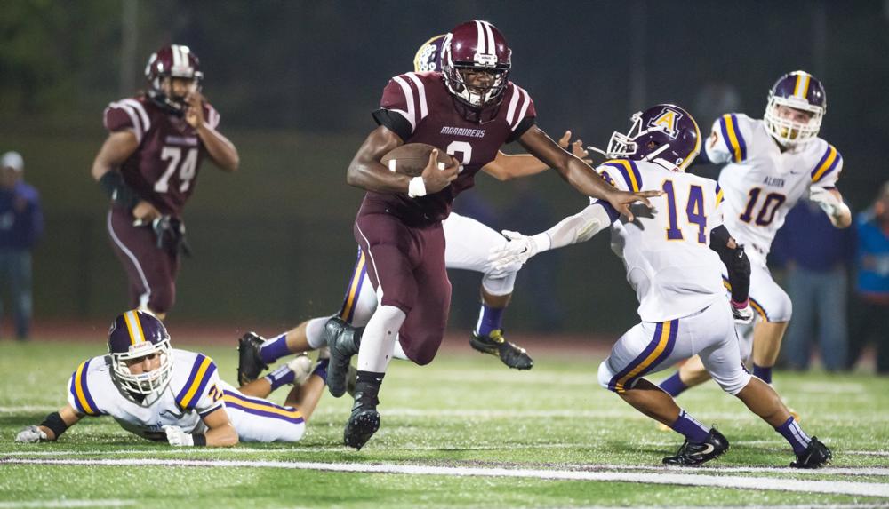 HS Football Dunkirk Wins B2 Division Title, FWB Loses at Akron Chautauqua Today